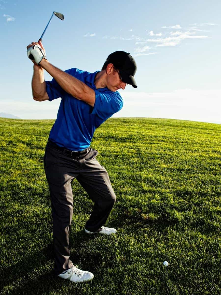 Why Do Golfers Only Wear One Glove? - Golf Educate
